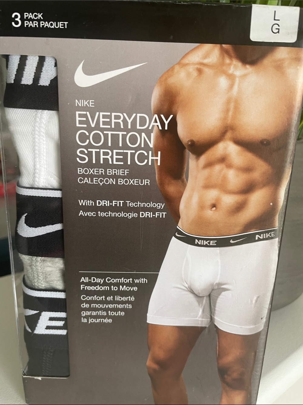 Nike White & Black Everyday Cotton Stretch Boxer Briefs - 3 Pack